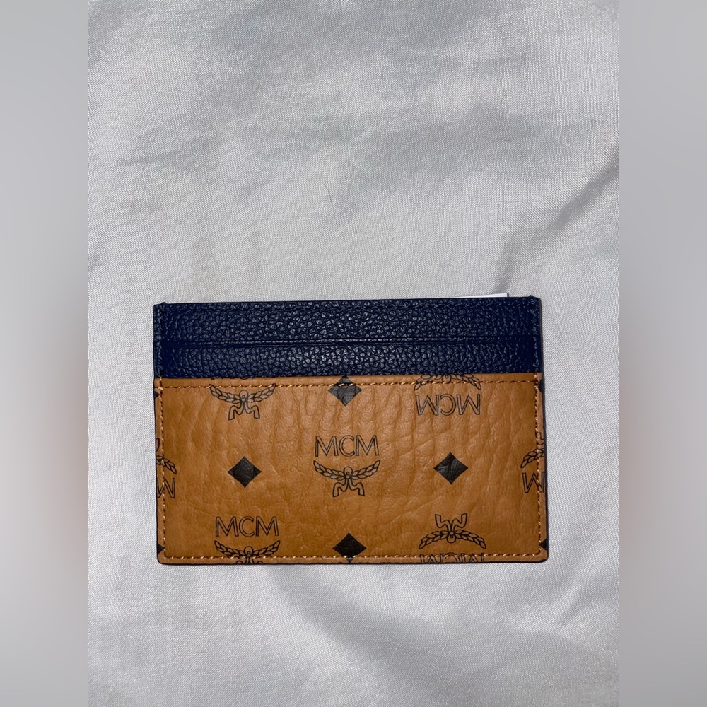 MCM cardholder